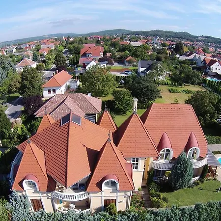 Lavia Panzio Panzió Gyenesdiás